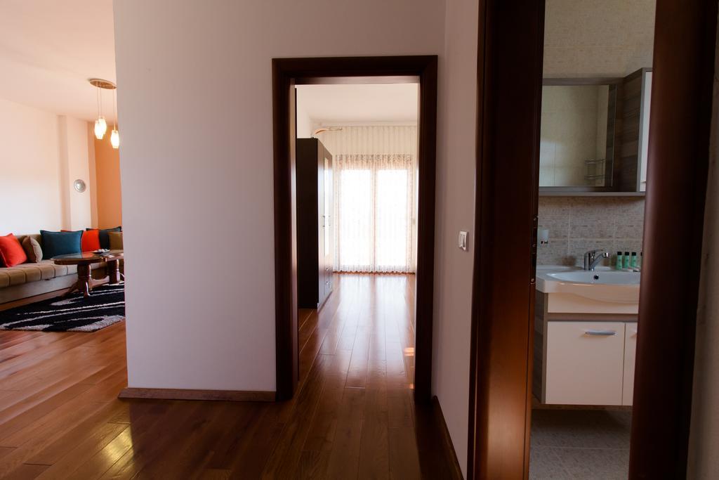 Apartments Kan Улцинь Екстер'єр фото