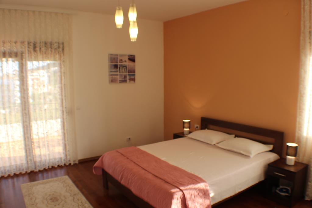 Apartments Kan Улцинь Екстер'єр фото