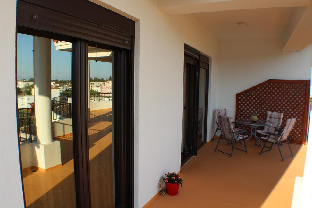 Apartments Kan Улцинь Екстер'єр фото