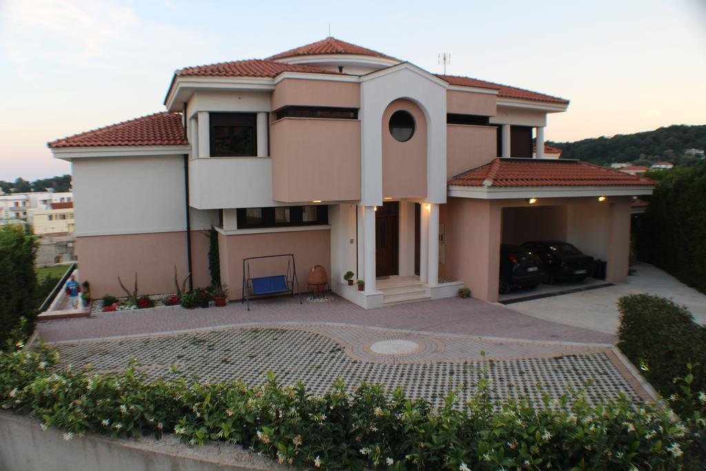 Apartments Kan Улцинь Екстер'єр фото