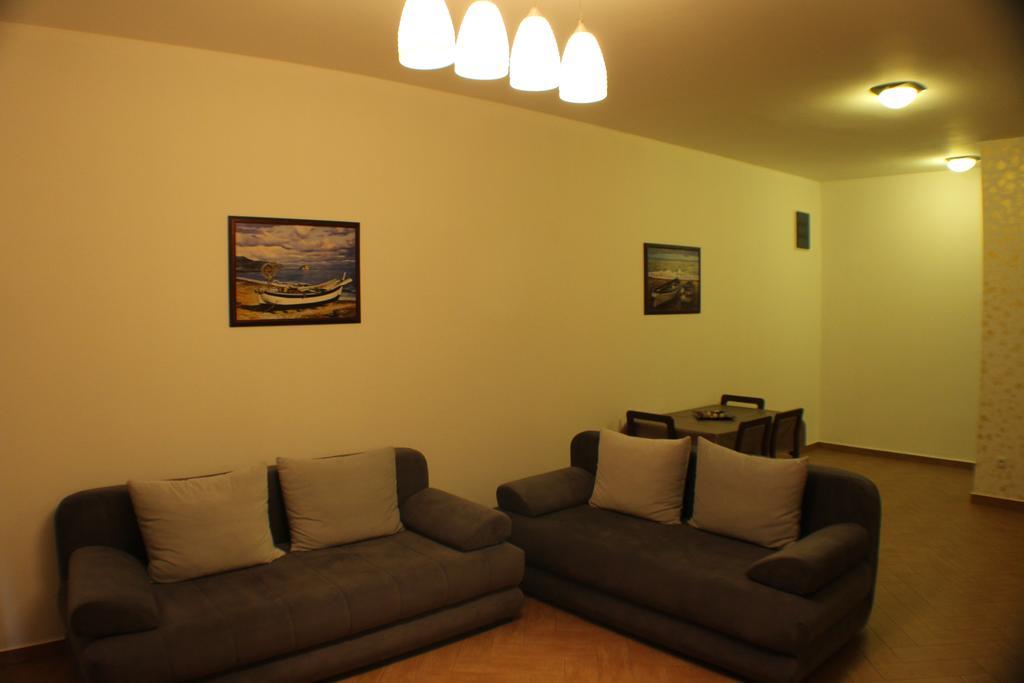 Apartments Kan Улцинь Екстер'єр фото