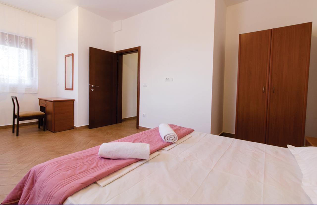 Apartments Kan Улцинь Екстер'єр фото